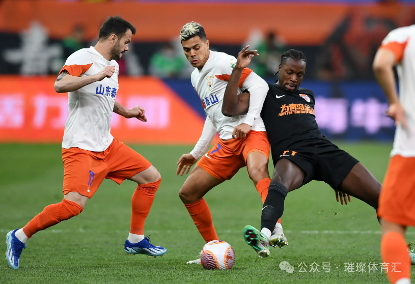 芒果体育-关于自行车公开赛焦点战：陇右雄狮队逆转祁连雷豹队，客场强势带走胜利。教练团队居功至伟的信息