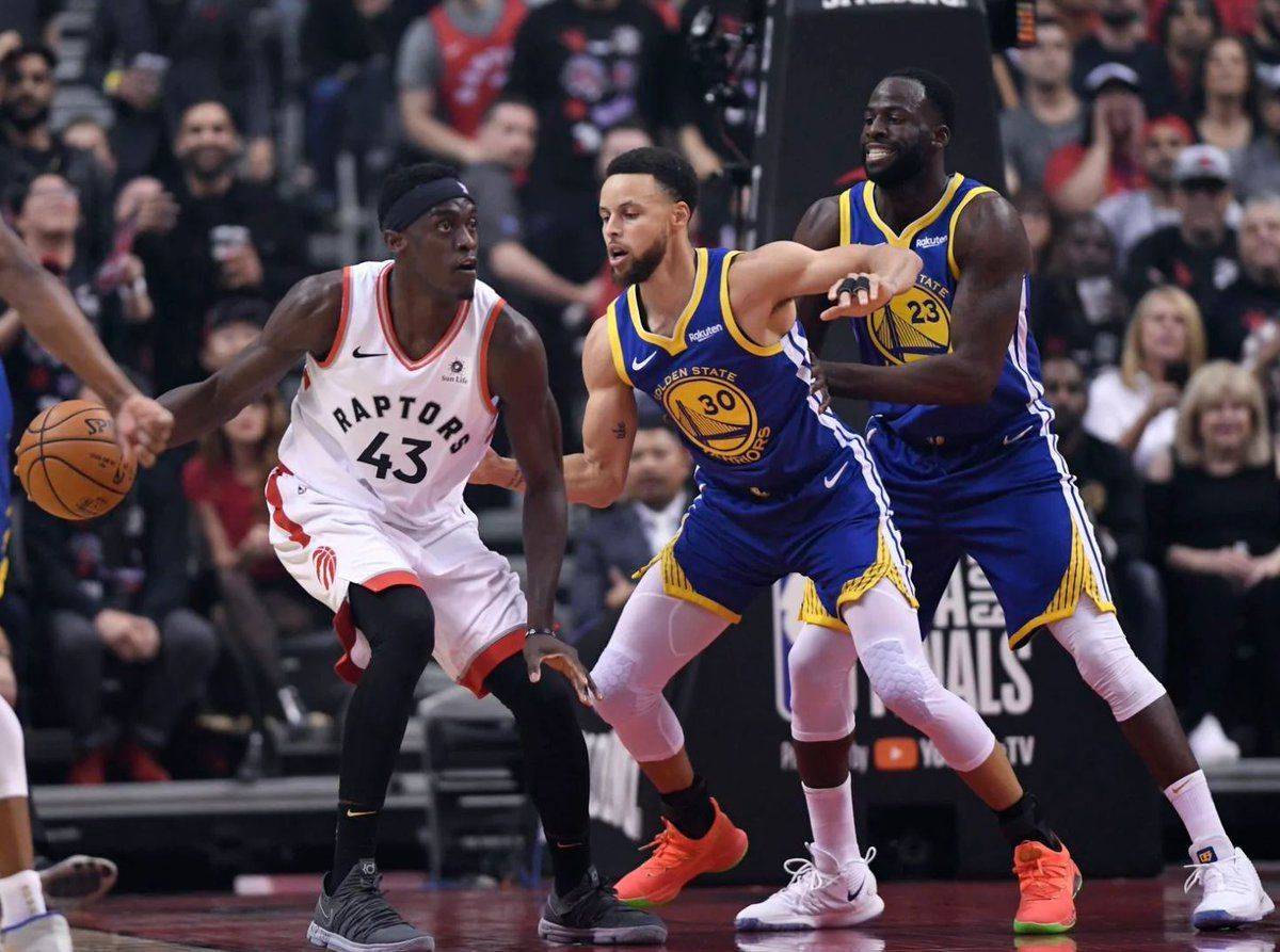 芒果体育-西亚卡姆迎来十五赛季高光表现，拜仁球迷沸腾！的简单介绍